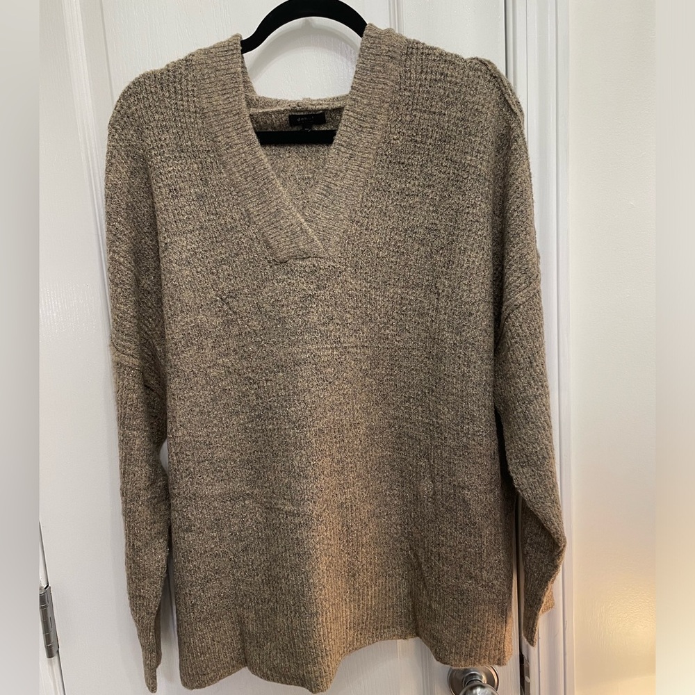 V neck hooded sweater